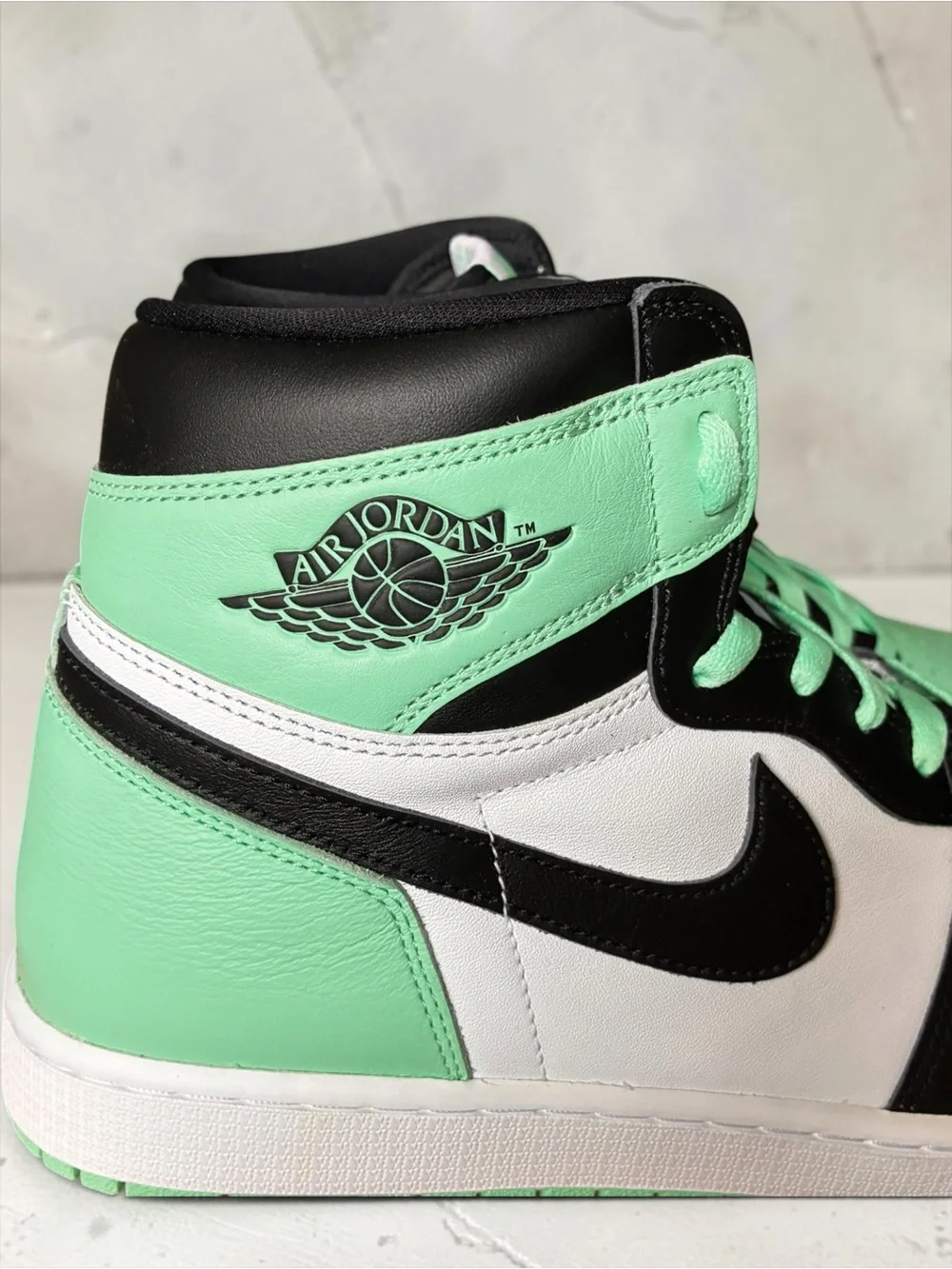 Nike Air Jordan 1 Retro High OG 
